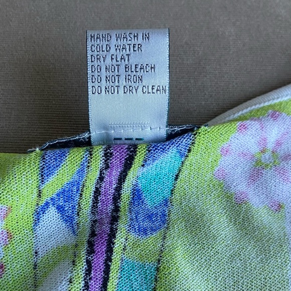 Alberto Makali Embroidered Top - Picture 4 of 6